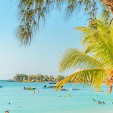 Pereybere Beach Paradise 4 Bedroom Apt Экстерьер фото